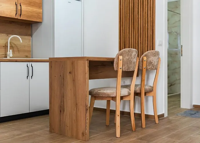 Coastal Chic Retreat By Ps 아파트 골렘