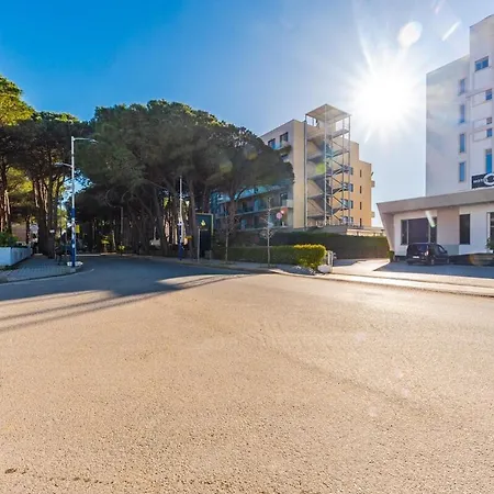 דירה Coastal Chic Retreat By Ps